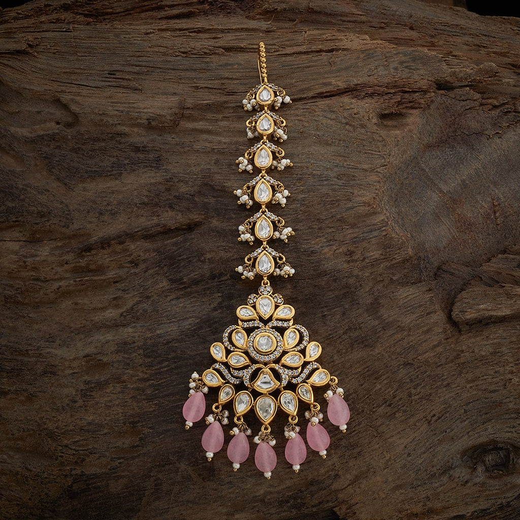 Kundan Tikka Enjoy being the centre