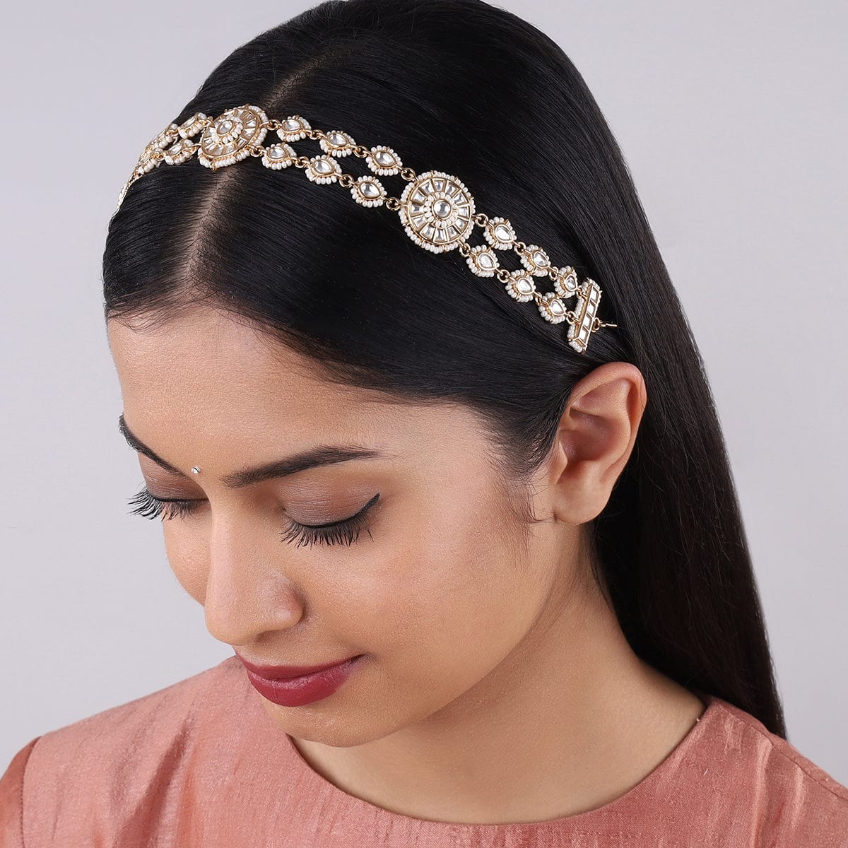 Kundan Tikka Our exquisite Kundan Tikka