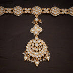 Kundan Tikka No ethnic outfit