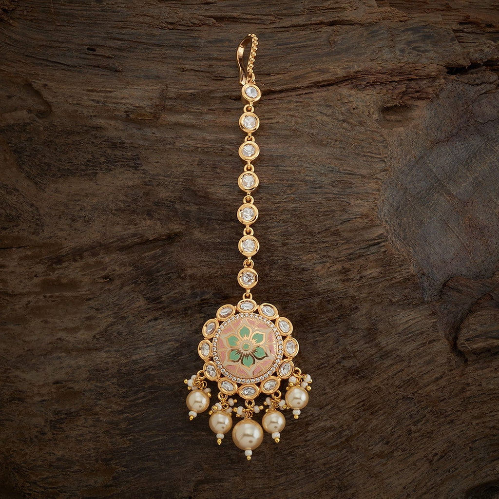 Kundan Tikka Elevate your style with our exquisite Kundan Tikka