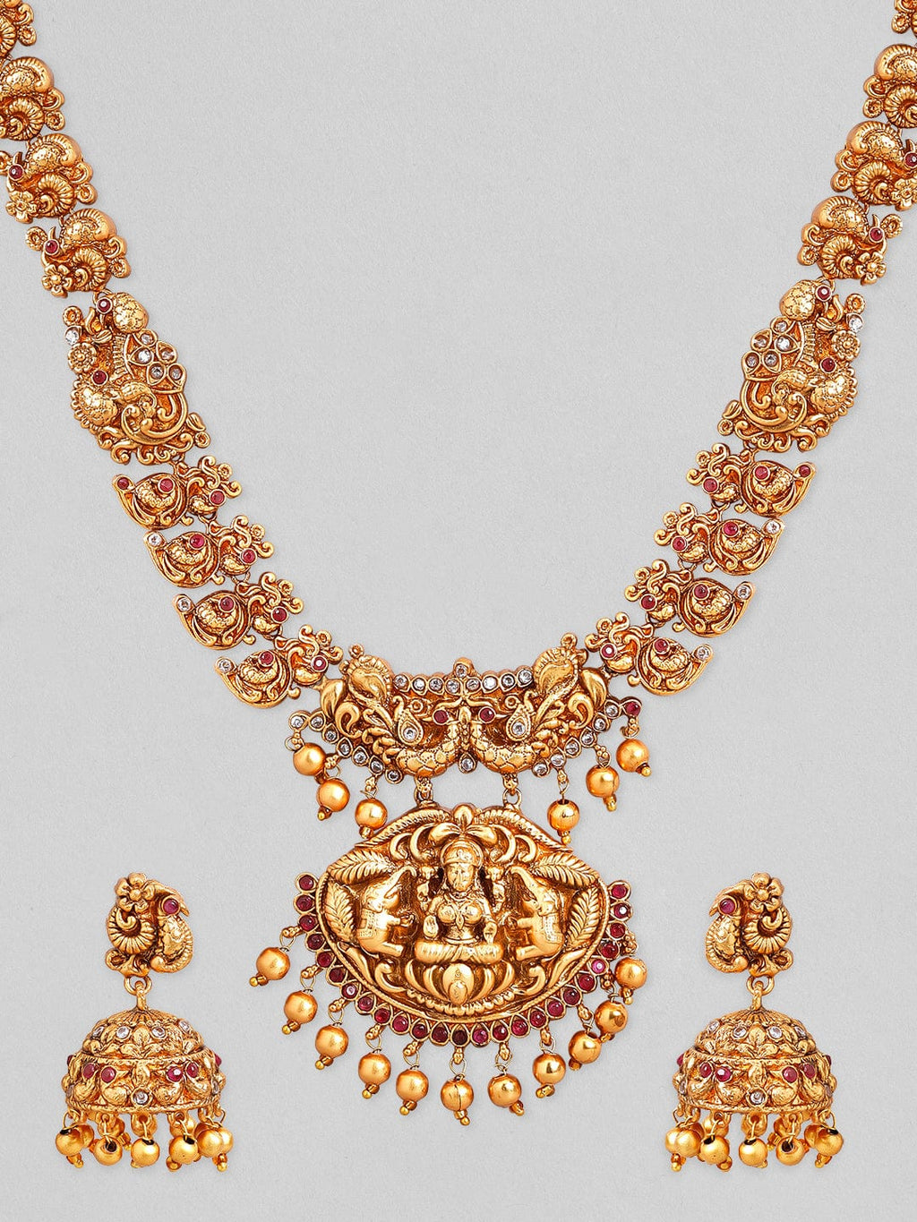 Gold Plated Godess Laxmi Pendant Necklace Set this handcrafted piece of jewellery