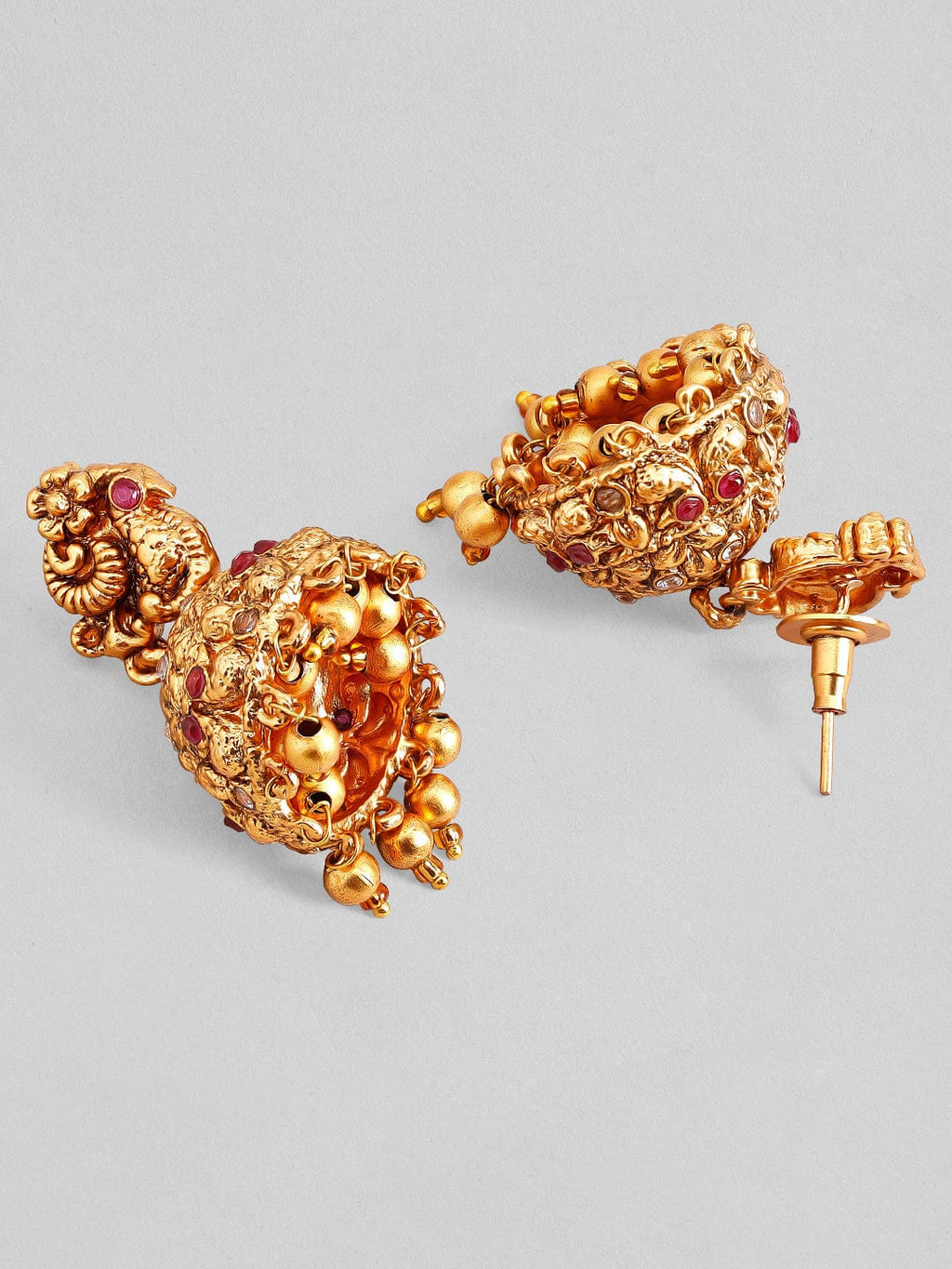 Gold Plated Godess Laxmi Pendant Necklace Set this handcrafted piece of jewellery