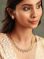 Luxurious Gold Plated Kemp Crystal Floral Ensemble 11.5