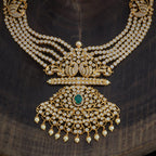 Silver Zircon Necklace looking for exquisite