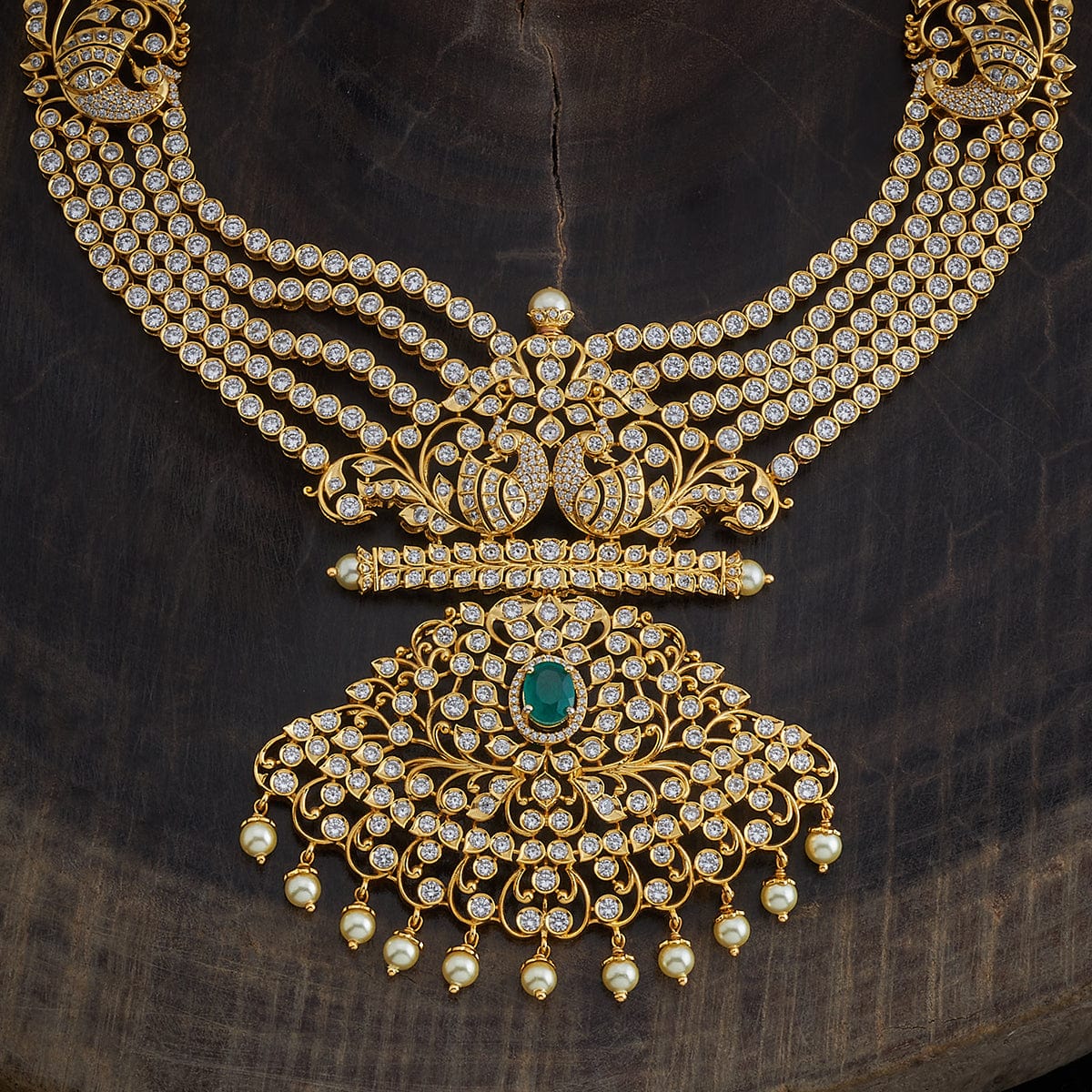 Silver Zircon Necklace looking for exquisite