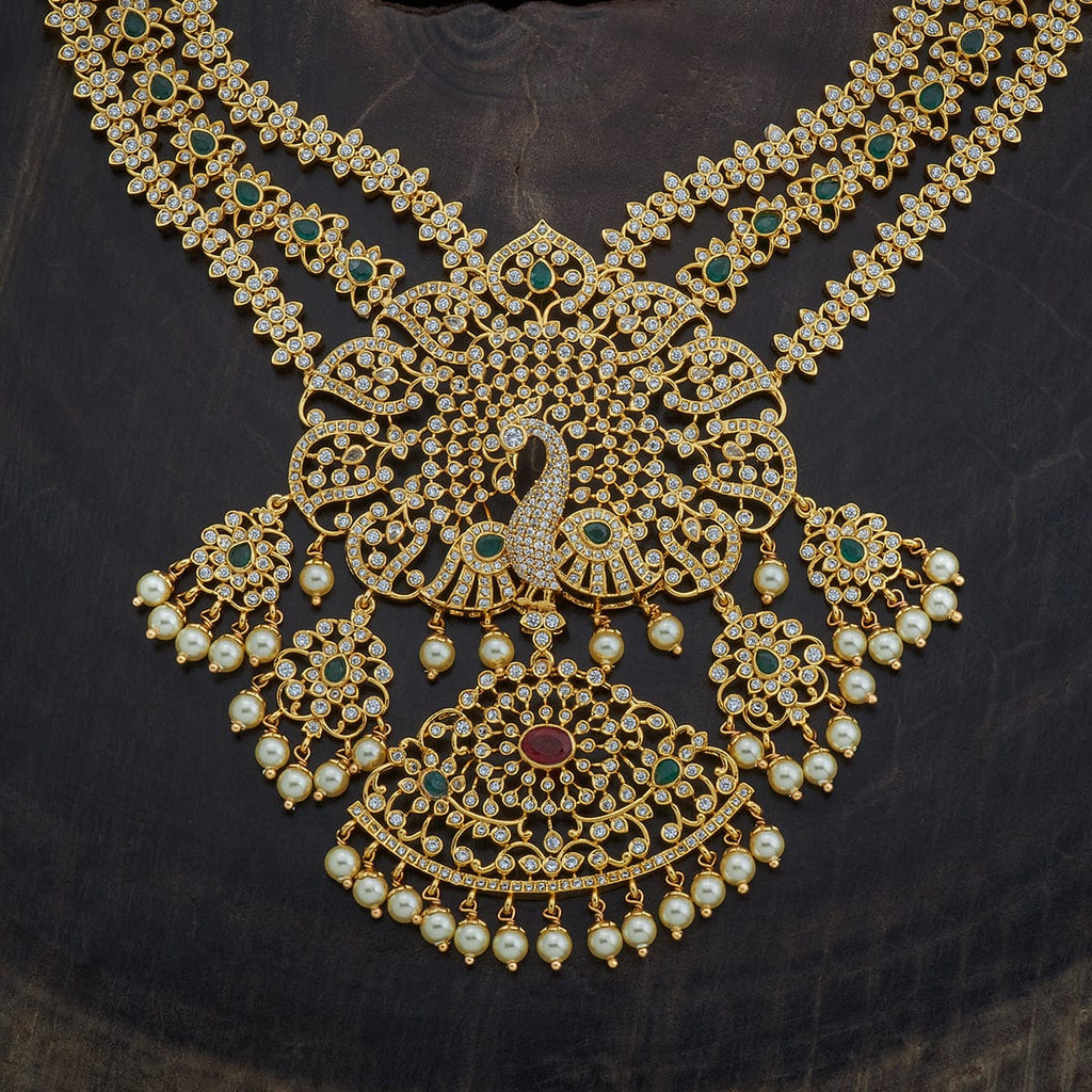 Silver Zircon Necklace Exquisitely crafted to perfection