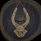 Silver Zircon Necklace Exquisitely crafted to perfection
