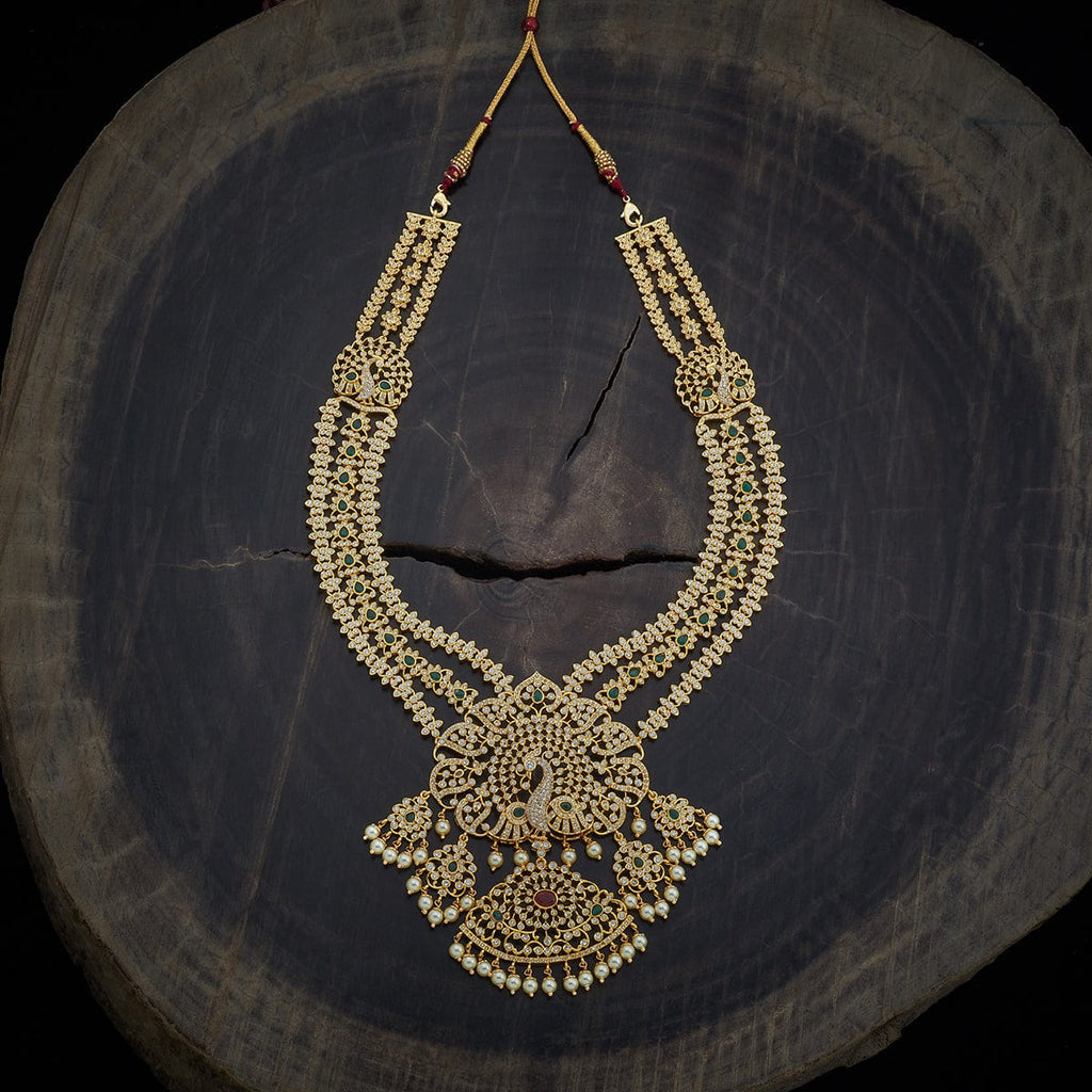 Silver Zircon Necklace Exquisitely crafted to perfection