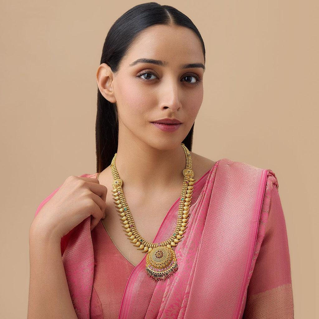 Silver Temple Necklace appearance and exquisite stone