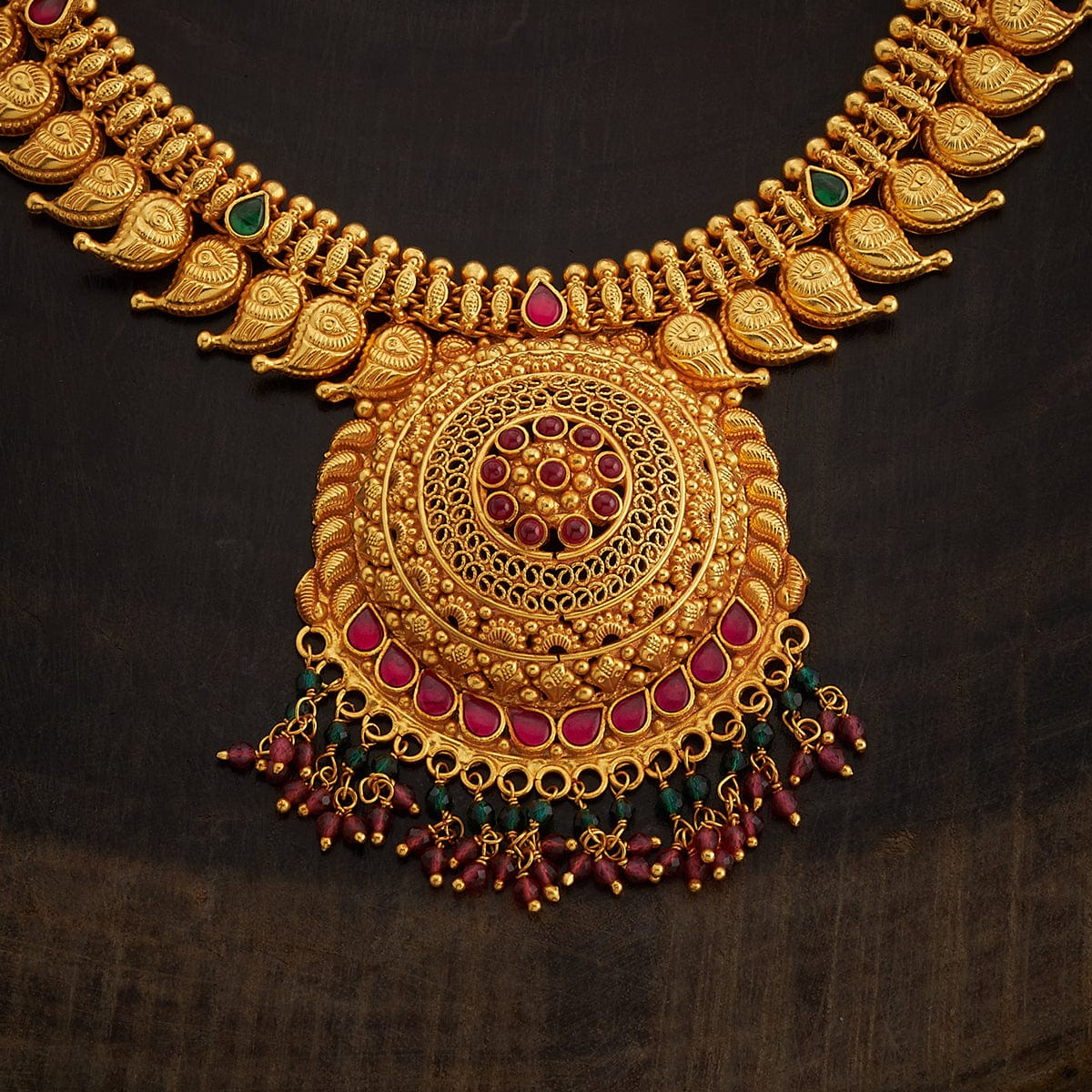 Silver Temple Necklace appearance and exquisite stone