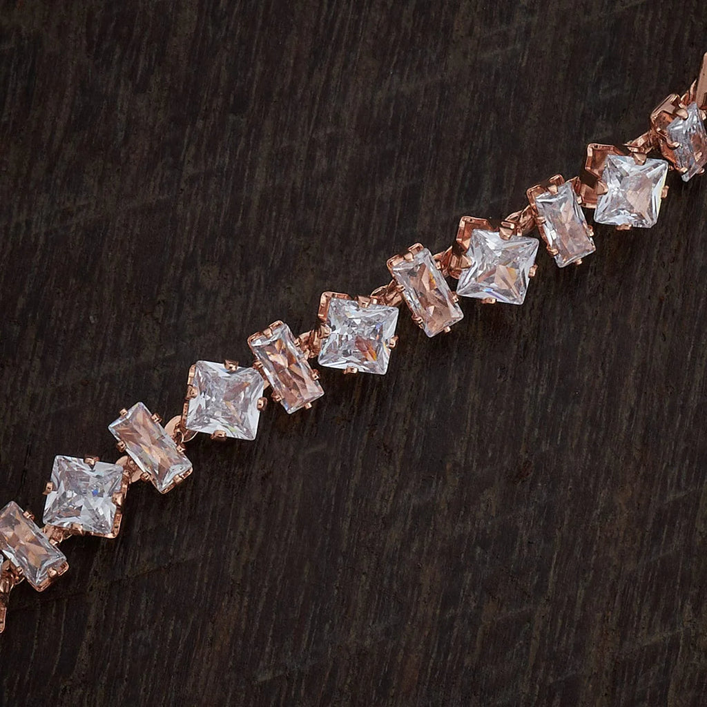 Zircon Bracelet The rectangular and diamond-shaped