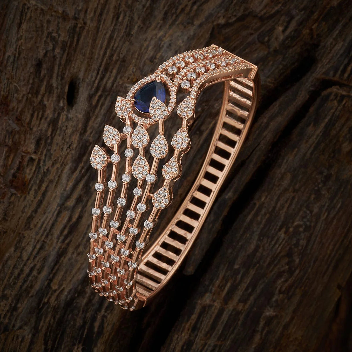 Zircon Kada unique fashion