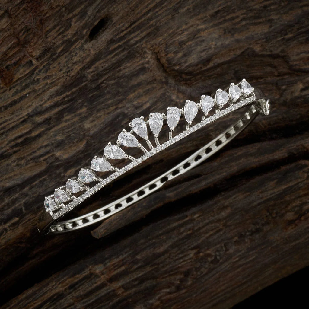 Zircon Kada Locking System