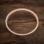 Zircon Kada reflect light