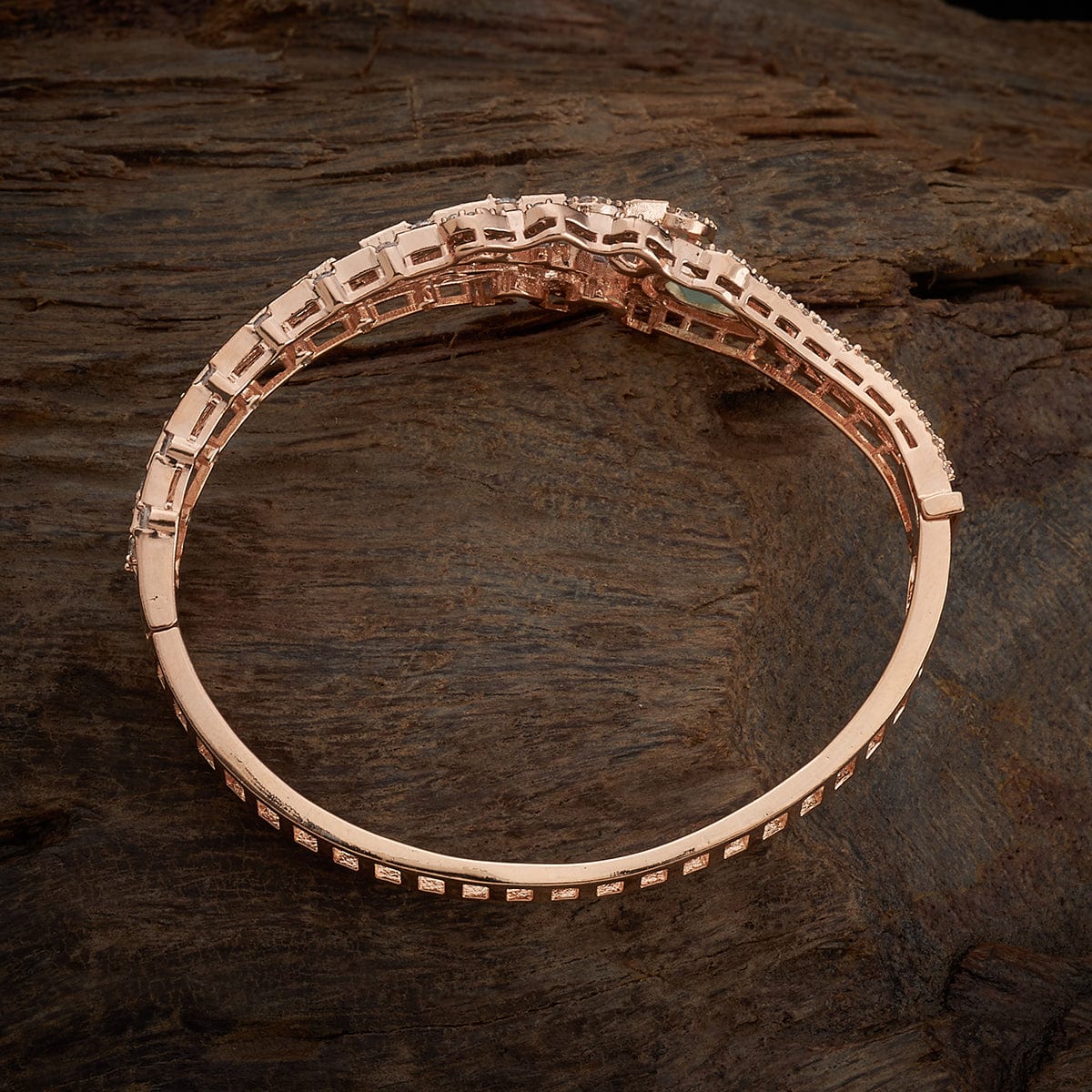 Zircon Kada unique fashion