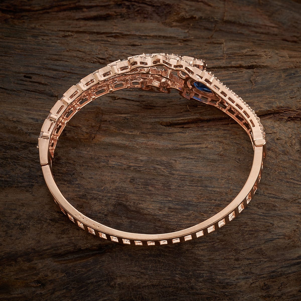 Zircon Kada unique fashion