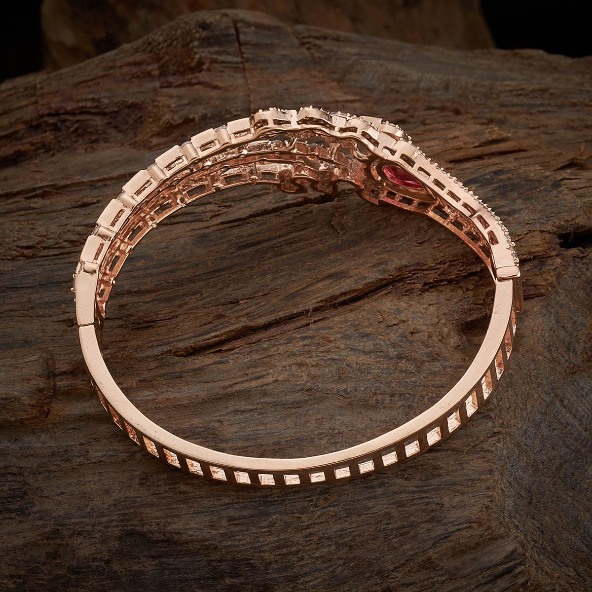 Zircon Kada unique fashion