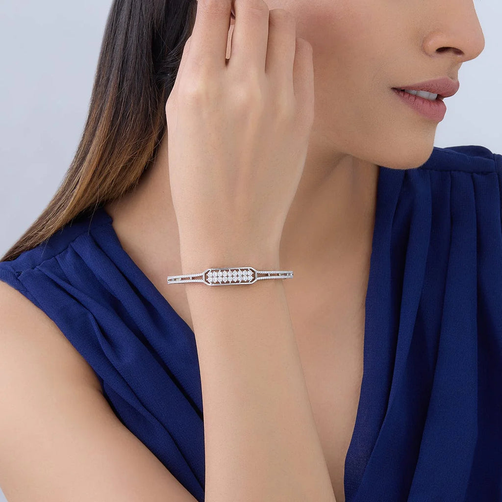 Zircon Kada attraction