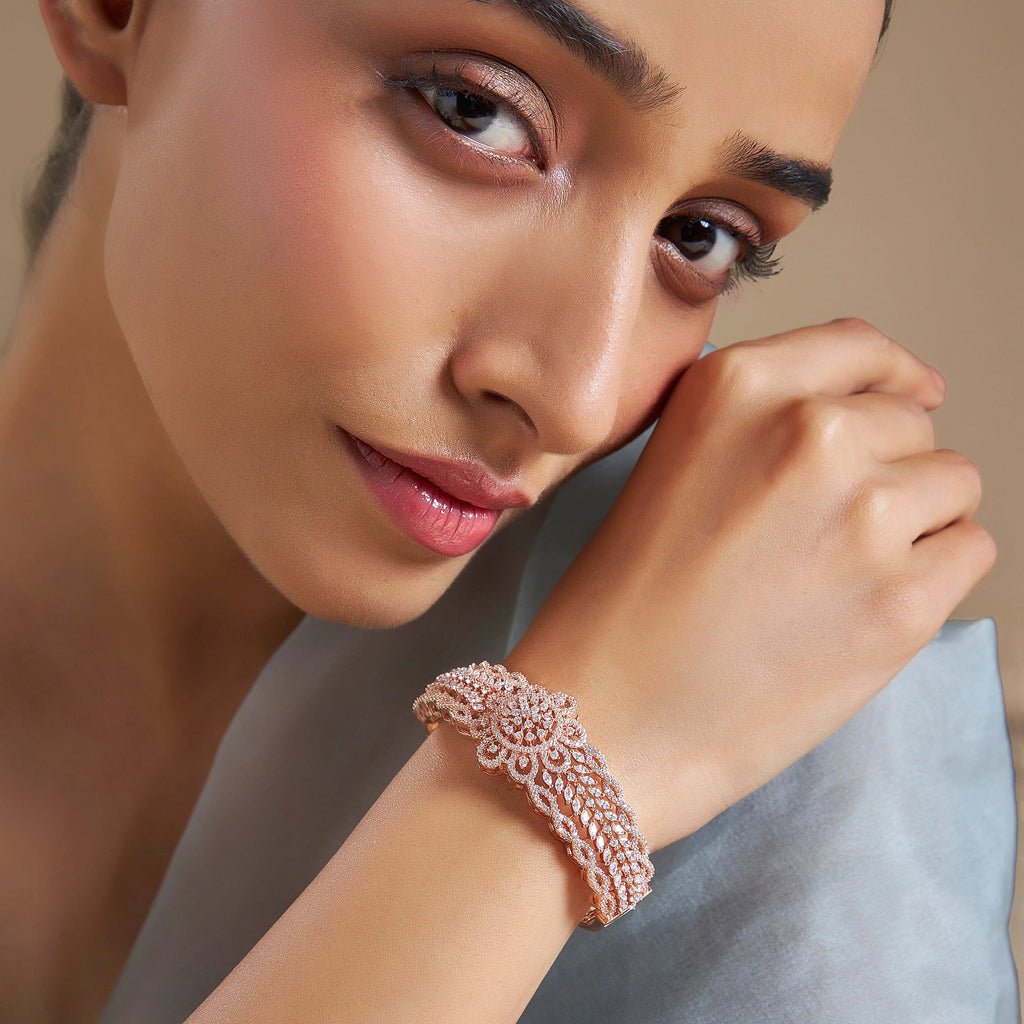 Zircon Kada ethereal light