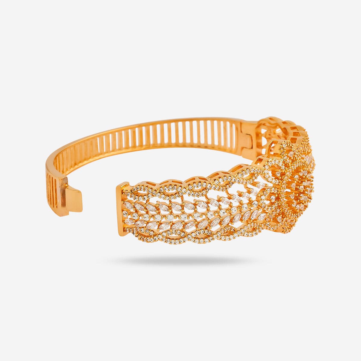 Zircon Kada ethereal light