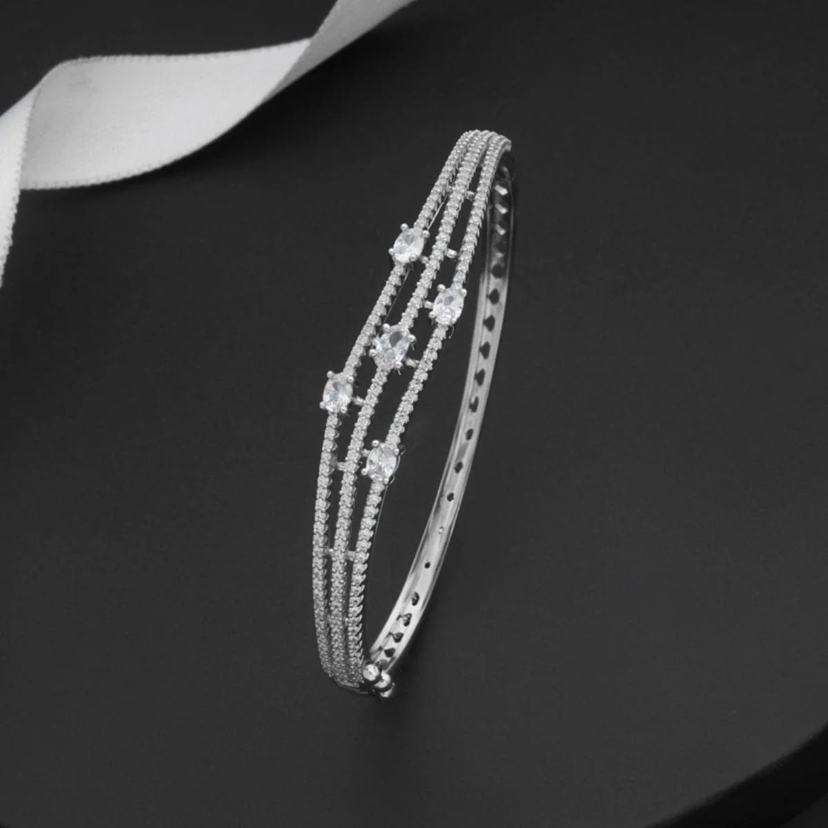 Zircon Kada stunning polishes- rodium