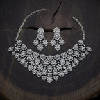 Zircon Necklace seamlessly combines modern aesthetics with classic charm