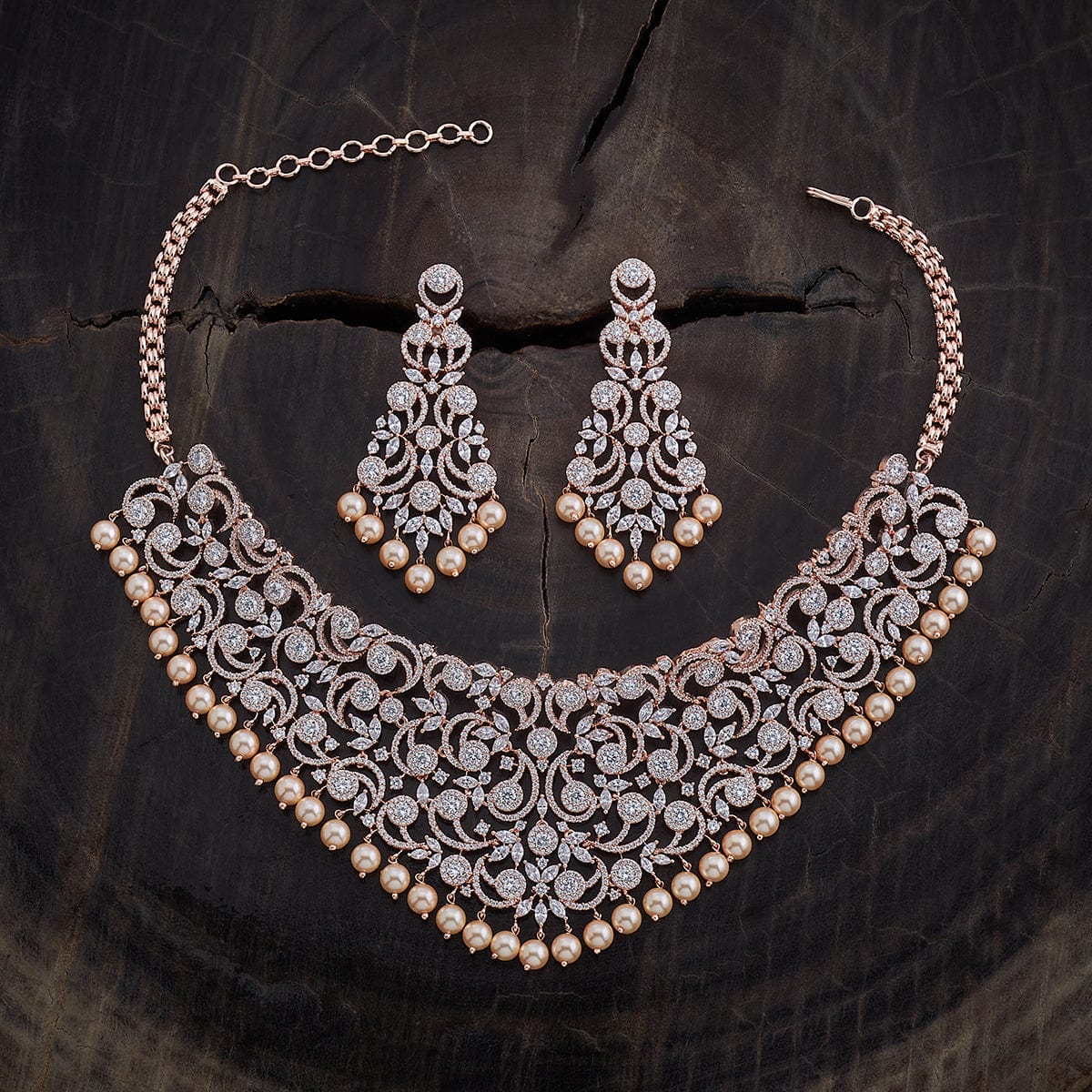 Zircon Necklace Crafted with finesse