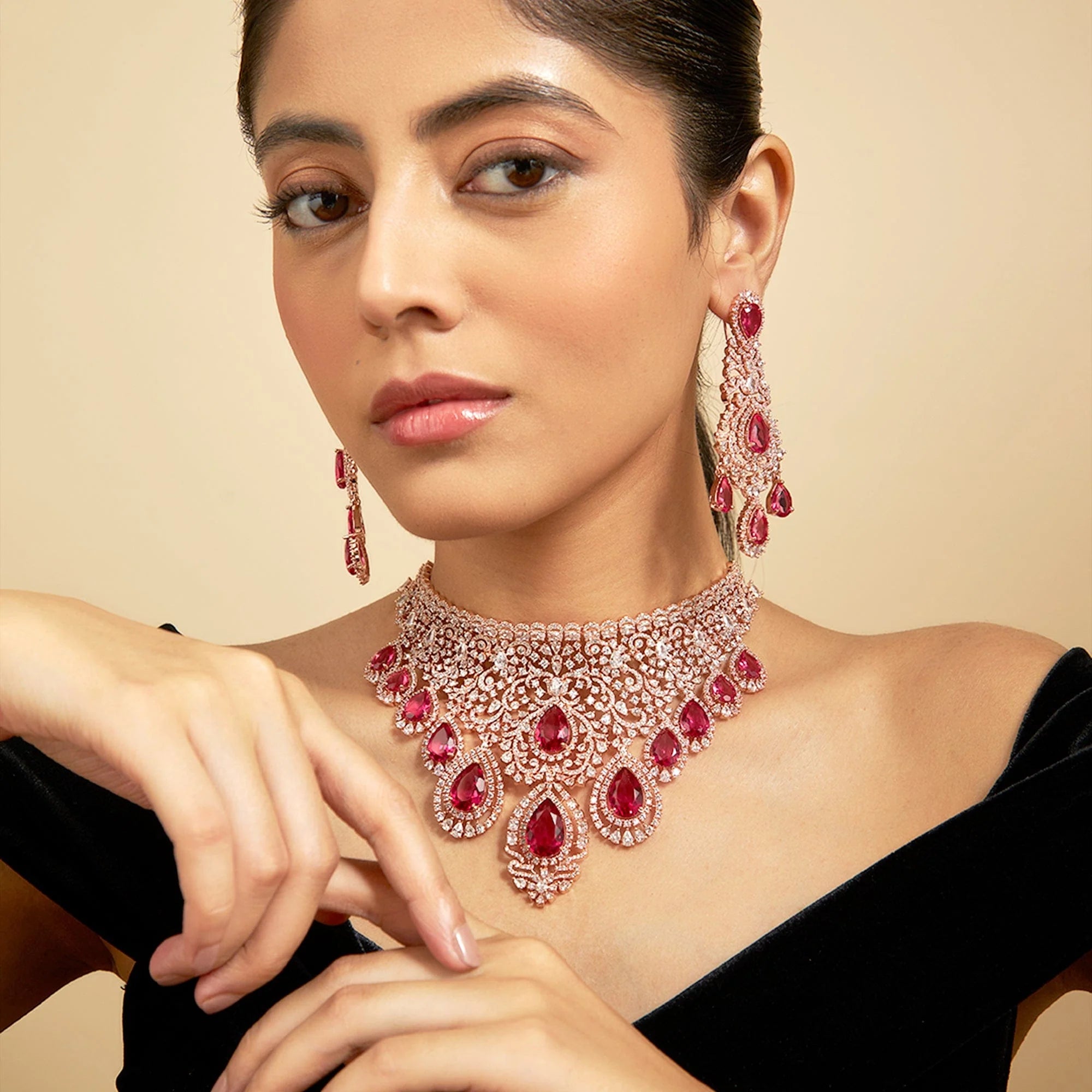 Zircon Necklace flaunt your devotion to excellence.