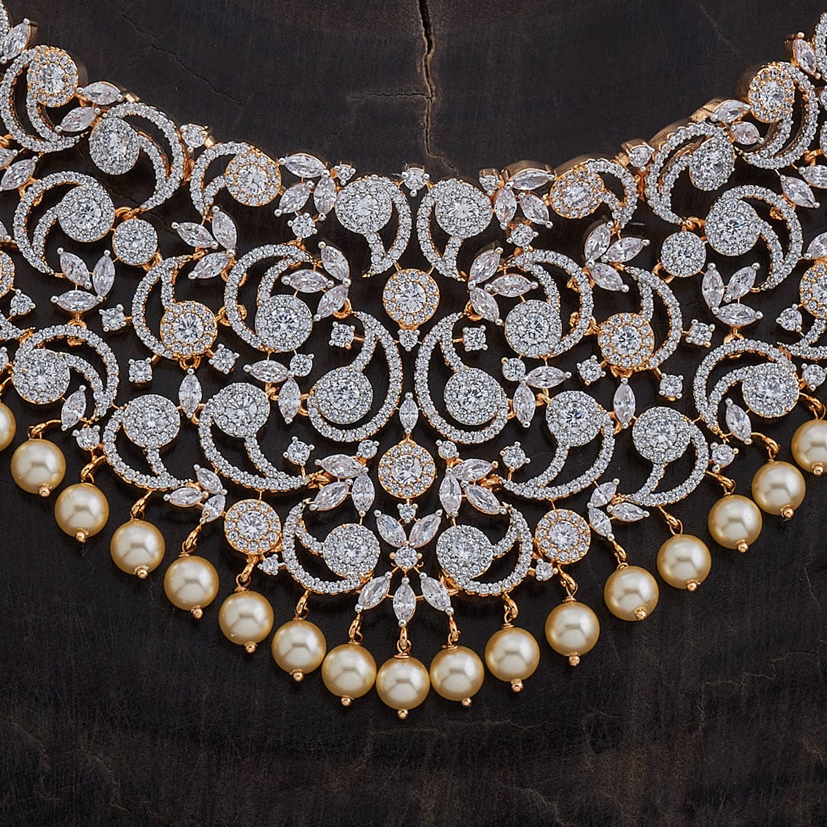 Zircon Necklace Crafted with finesse