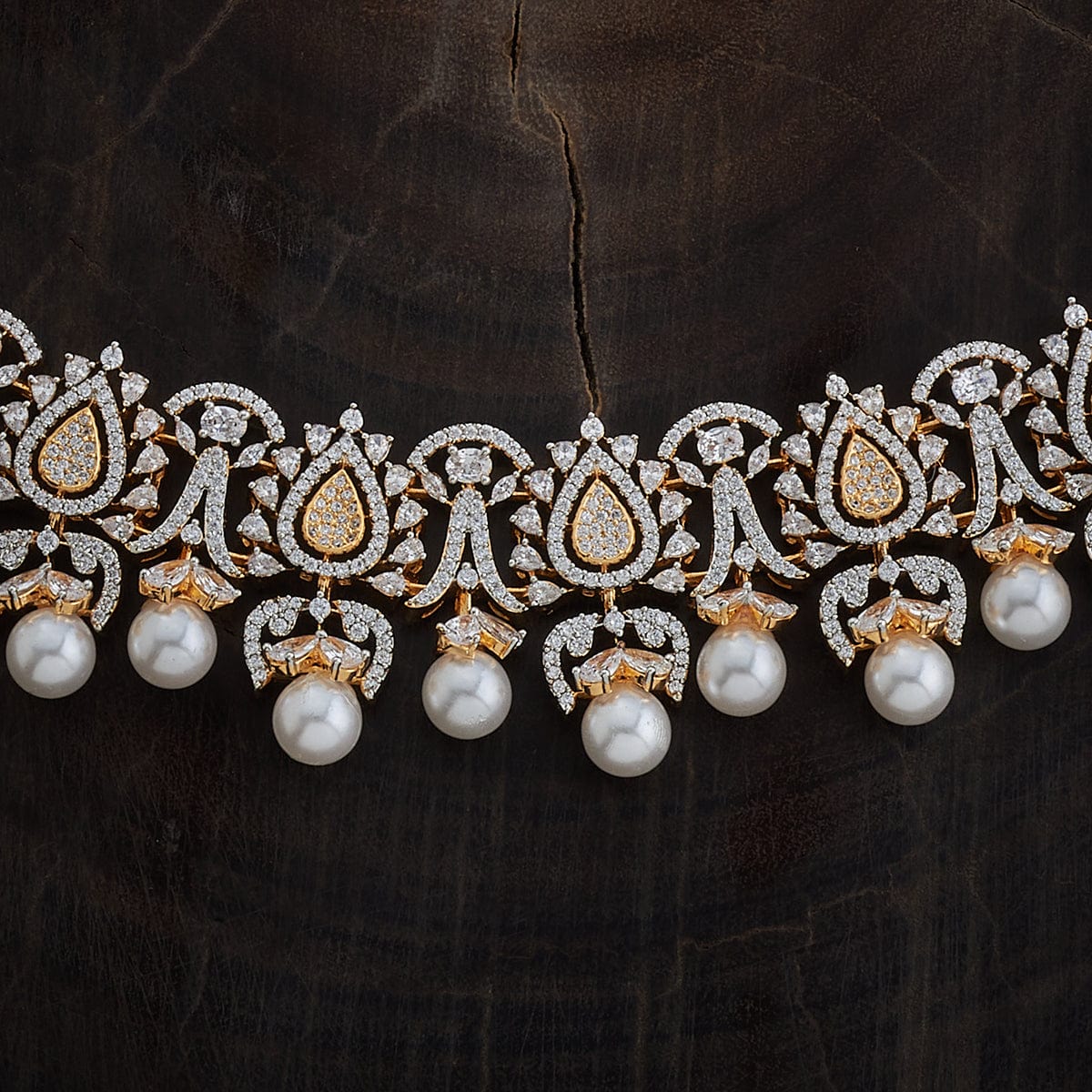 Zircon Necklace  zircon set features